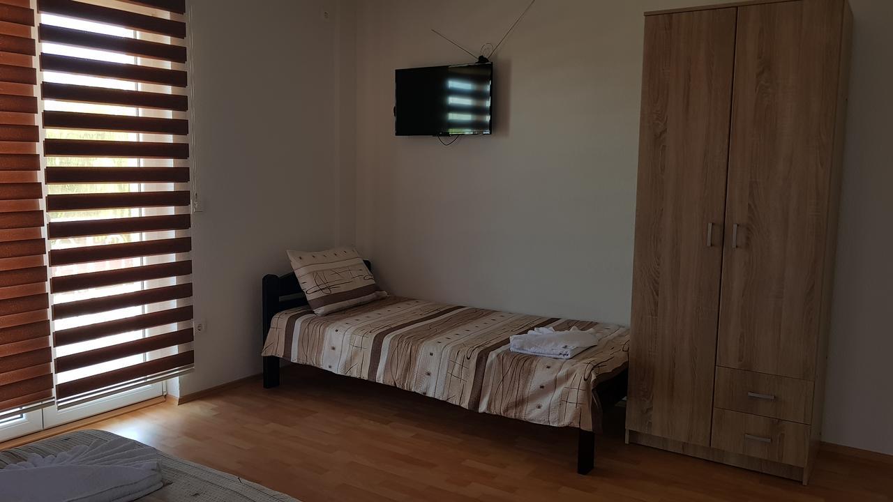 Sunrise Hotel & Camping สตรูกา ภายนอก รูปภาพ